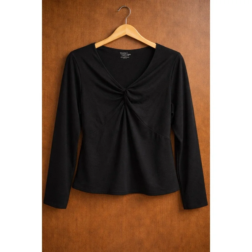 Time and Tru - Women's Twist Front Top - Size XL (16-18) - Black - Picture 1 of 2